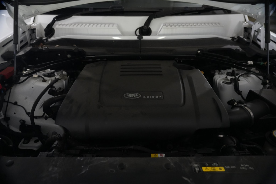 2024 Land Rover Defender L663 110 P300 S SUV Image 25