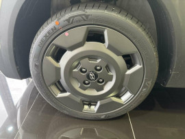 2025 Hyundai Inster  Extended Range SUV image 9