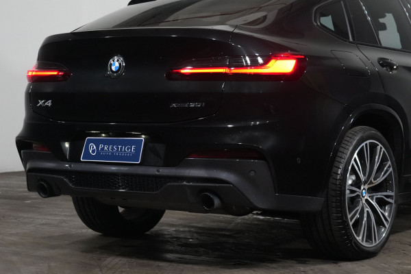 2020 BMW X4 xDrive30i M Sport SUV image 8