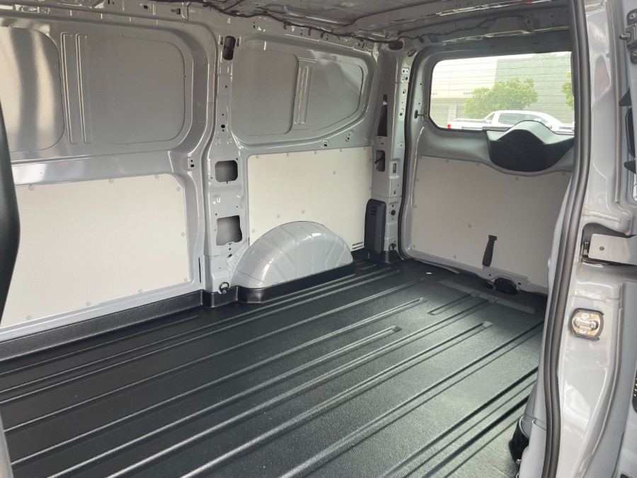 2026 MY25 Volkswagen Transporter NSN SWB Van Van Image 5