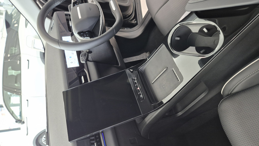 2026 Jaecoo J5  Summit SUV Image 9