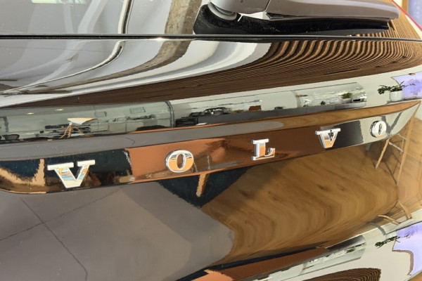 2025 MY26 Volvo XC40 XZ Plus B4 SUV Image 6