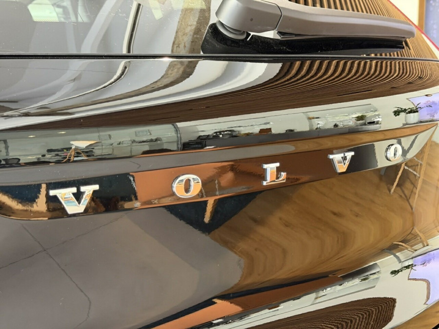 2025 MY26 Volvo XC40 XZ Plus B4 SUV Image 6