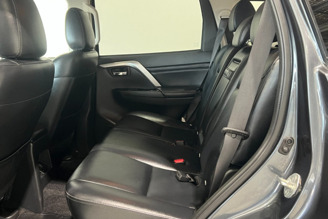 2022 Mitsubishi Pajero Sport QF GLS SUV Image 10