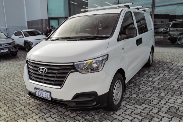2020 MY21 Hyundai iLoad TQ4  Van Image 3