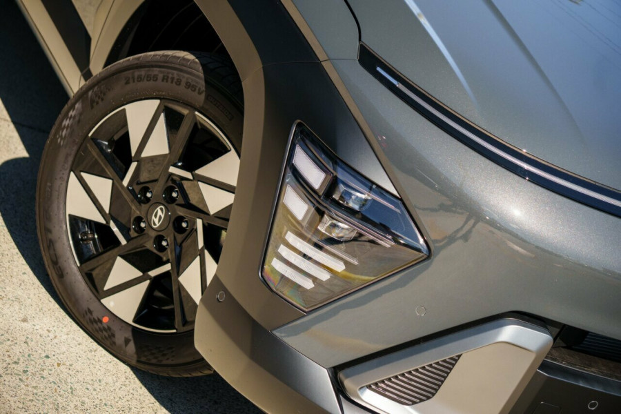 2025 Hyundai KONA SX2.V2 Premium SUV Image 6