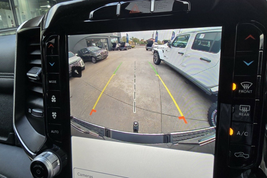 2022 Ram 1500 DT Laramie Ute Image 15
