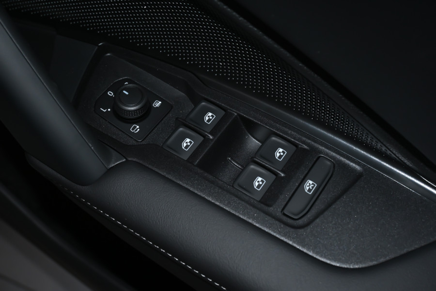 2025 Volkswagen Tayron R4 150TSI Life SUV Image 10