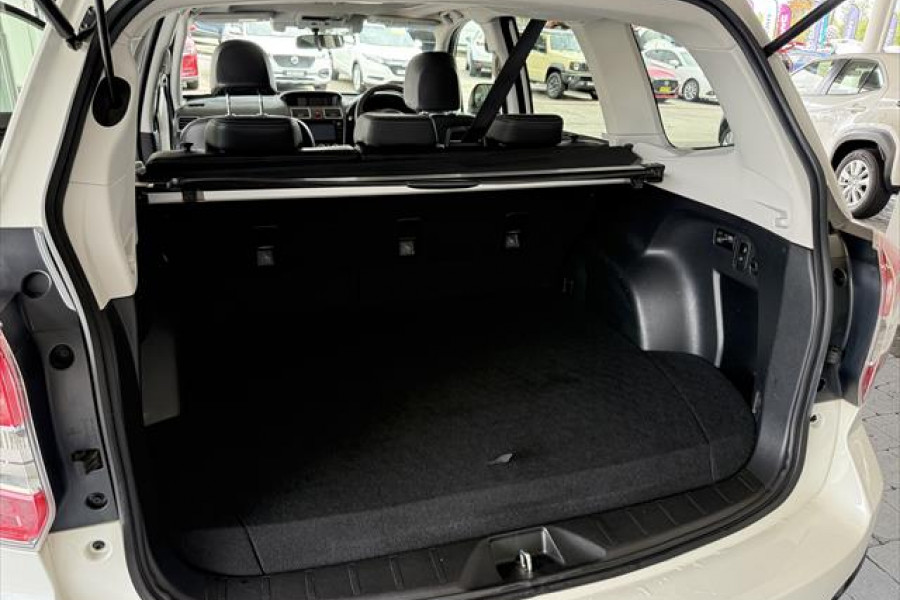 2015 Subaru Forester S4 2.0 XT Premium SUV Image 12