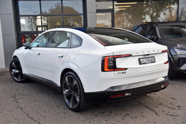 2026 Volvo ES90  Ultra Single Motor Sedan Image 3
