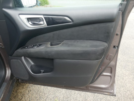 2015 Nissan Pathfinder R52  ST Suv