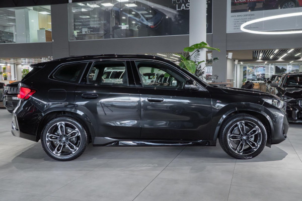 2025 BMW X1 U11 xDrive20i M Sport SUV image 3