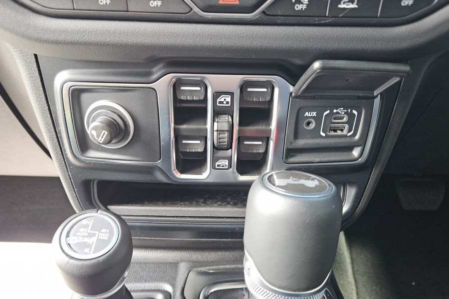 2023 Jeep Wrangler SUV Image 22