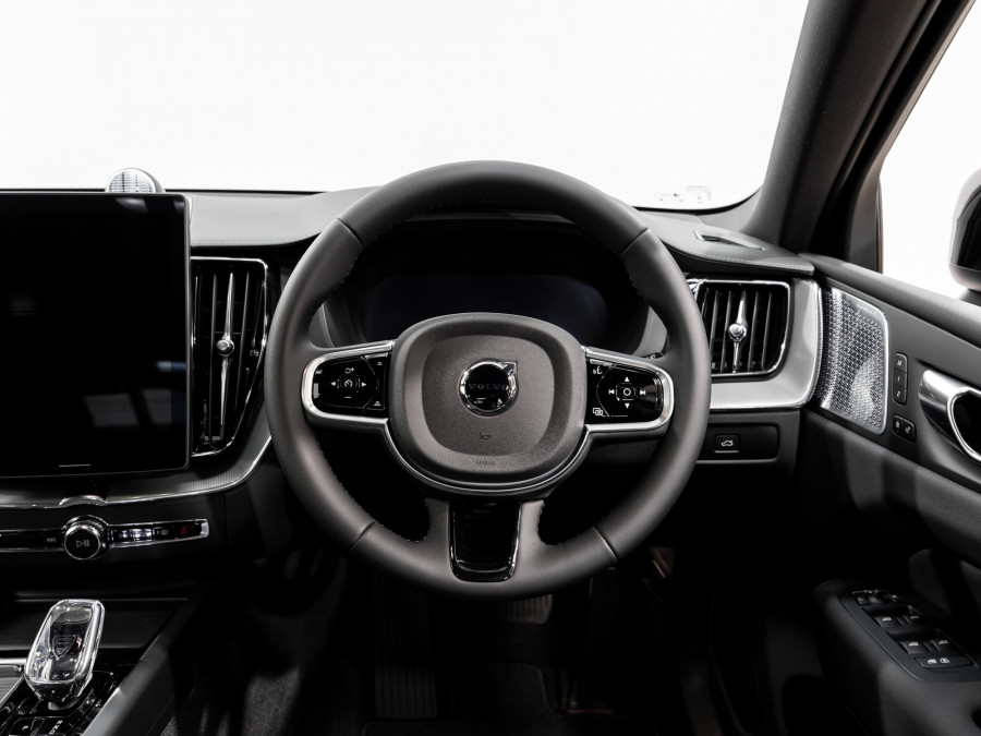 2026 Volvo XC60 UZ B5 Ultra Dark 2L Petrol Hybrid AWD SUV Image 17