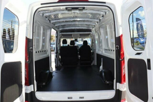 2023 LDV Deliver 9 MWB Van Image 5