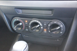 2015 Mazda Mazda3 BM5478 Neo Hatchback