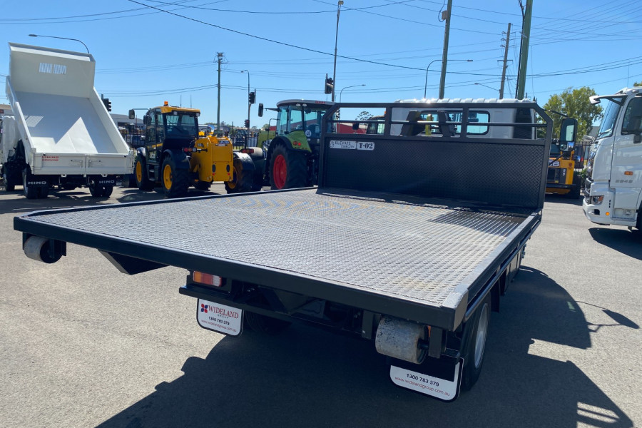 2024 Hino 921 Hook Lift 300-Series Tipping Tray Image 7
