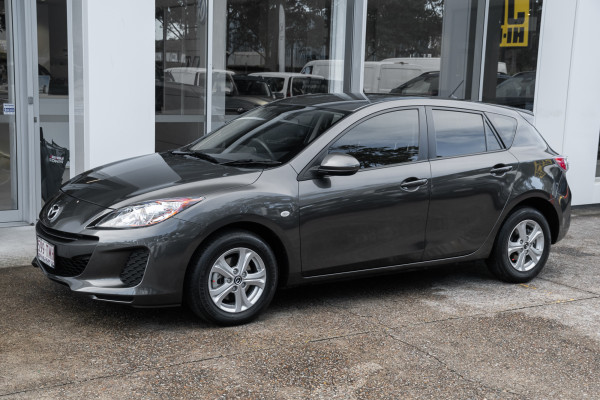 2013 Mazda 3 Neo Hatch Image 3