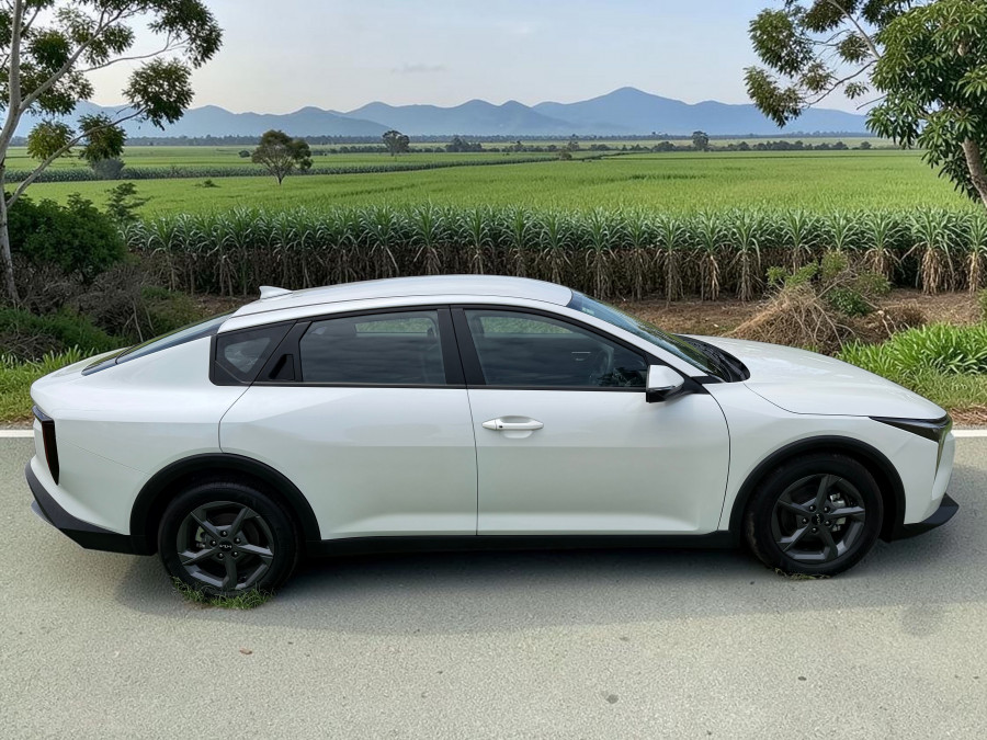 2025 Kia K4 CL4m S Sedan Image 3