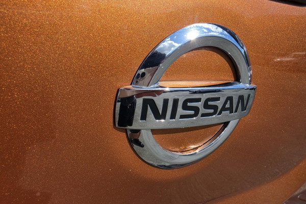 2015 Nissan Navara D23 ST-X Dual Cab Pickup Image 14