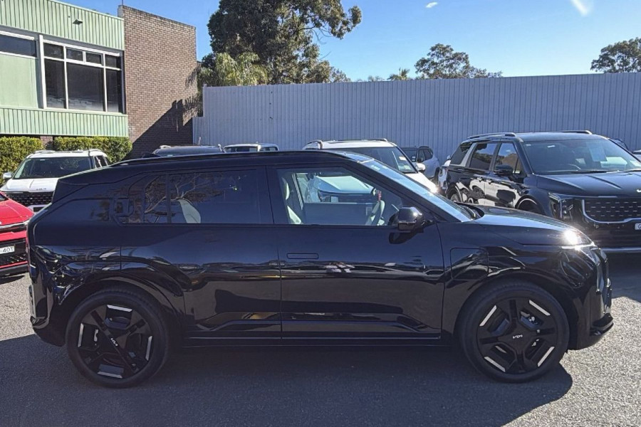 2026 MY27 Kia EV3 SV GT-Line SUV Image 4