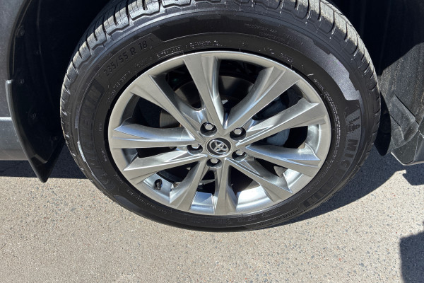 2018 Toyota RAV4 ASA44R Cruiser SUV Image 10