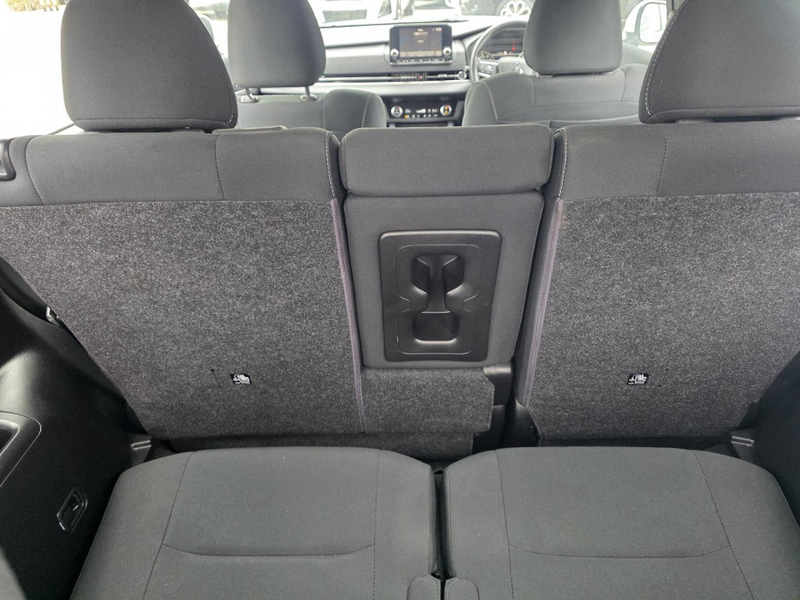 2023 Mitsubishi Outlander ZM ES SUV Image 14