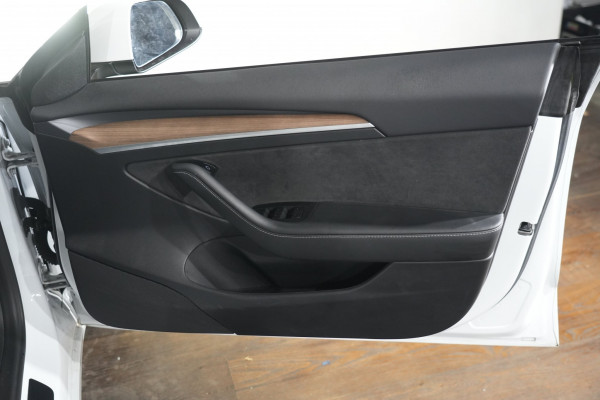 2022 Tesla Model 3  Rear-Wheel Drive Sedan Image 21