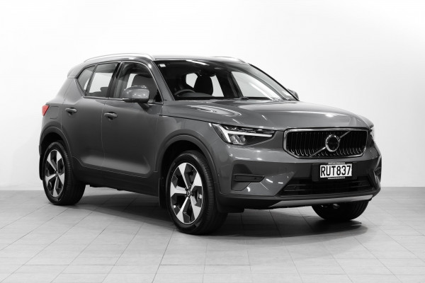 2026 Volvo XC40 XZ Plus B4 SUV