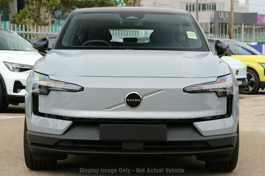 2025 Volvo EX30  Twin Motor Performance Ultra SUV Image 17