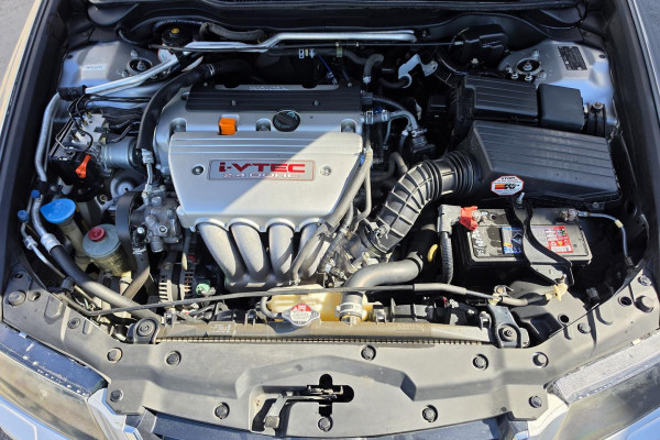 2004 Honda Accord Euro 7th Gen Luxury Sedan Image 23