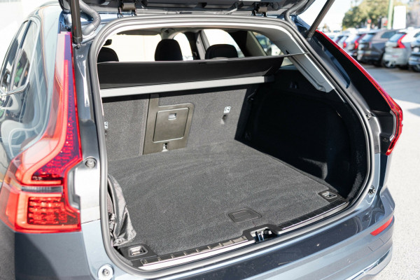 2026 Volvo XC60 UZ Plus B5 Bright SUV Image 18