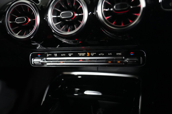 2022 Mercedes-Benz A-Class A35 4matic Hatch image 17
