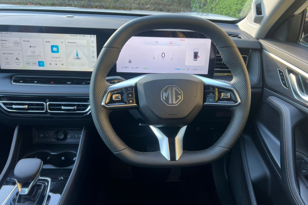 2026 MG HS Plug-in Hybrid Essence SUV Image 9