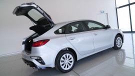 2020 MY1  Kia Cerato BD S with Safety Pack Hatchback
