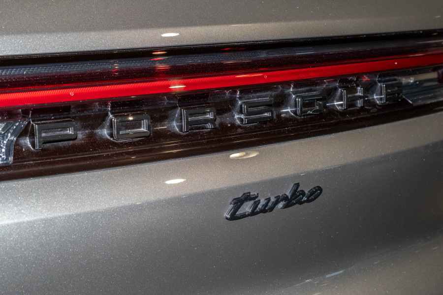 2024 MY25 Porsche Cayenne Turbo E-Hybrid SUV