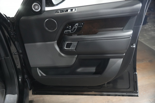 2019 Land Rover Range Rover L405 SDV8 Vogue SE SUV Image 32