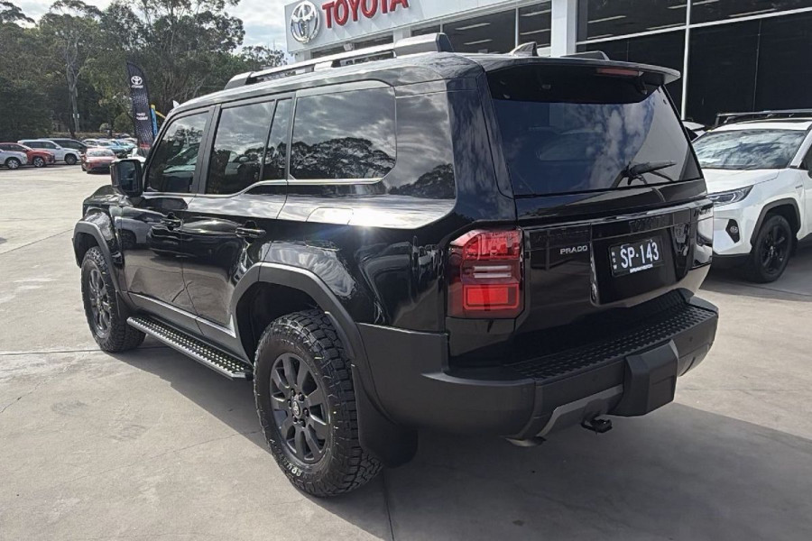 2026 Toyota LandCruiser Prado GDJ251R Altitude SUV Image 8