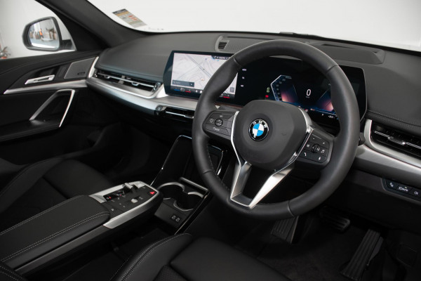 2025 BMW X1 U11 sDrive18i SUV image 6