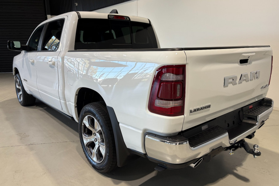 2024 Ram 1500 DT Laramie Ute Image 8