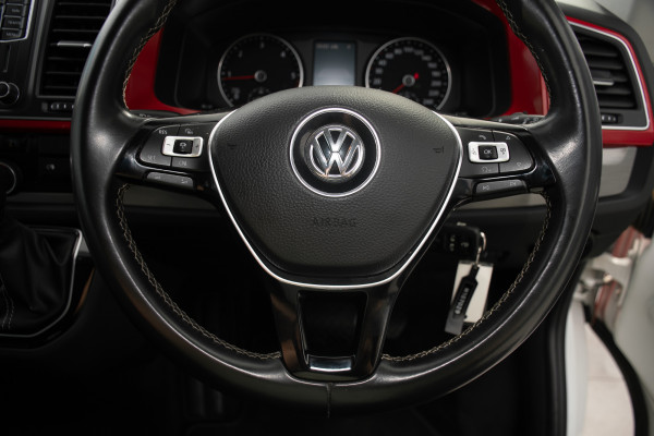 2016 Volkswagen Multivan T6 TDI450 Generation Six Van Image 12