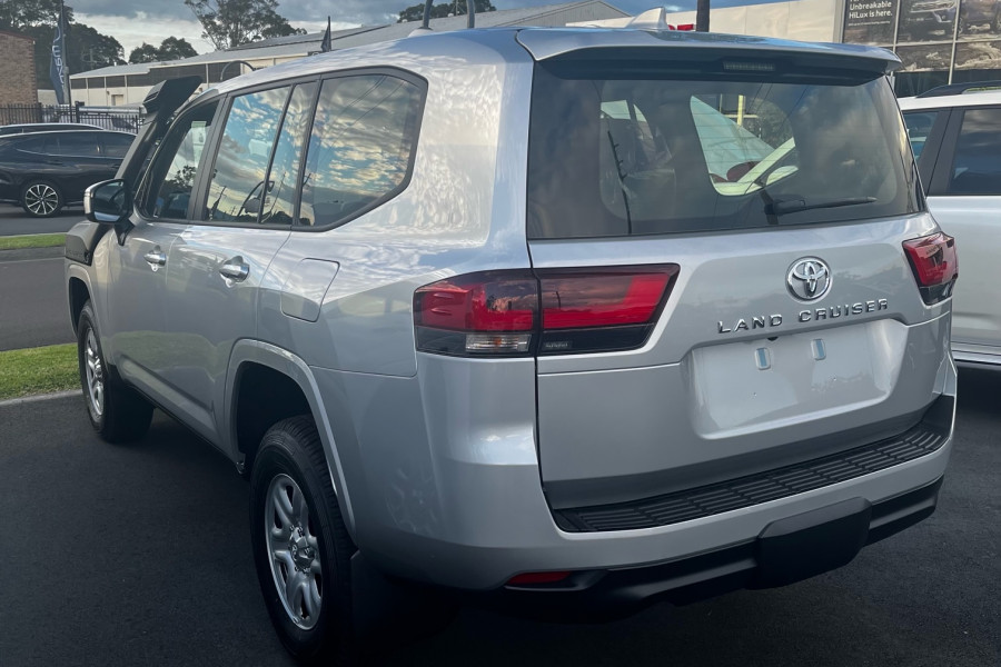 2025 Toyota LandCruiser FJA300R GX (Series 2) SUV Image 15