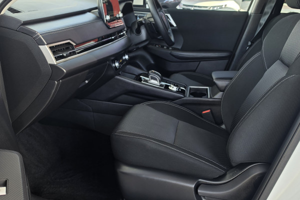 2024 Mitsubishi Outlander ZM LS SUV Image 9