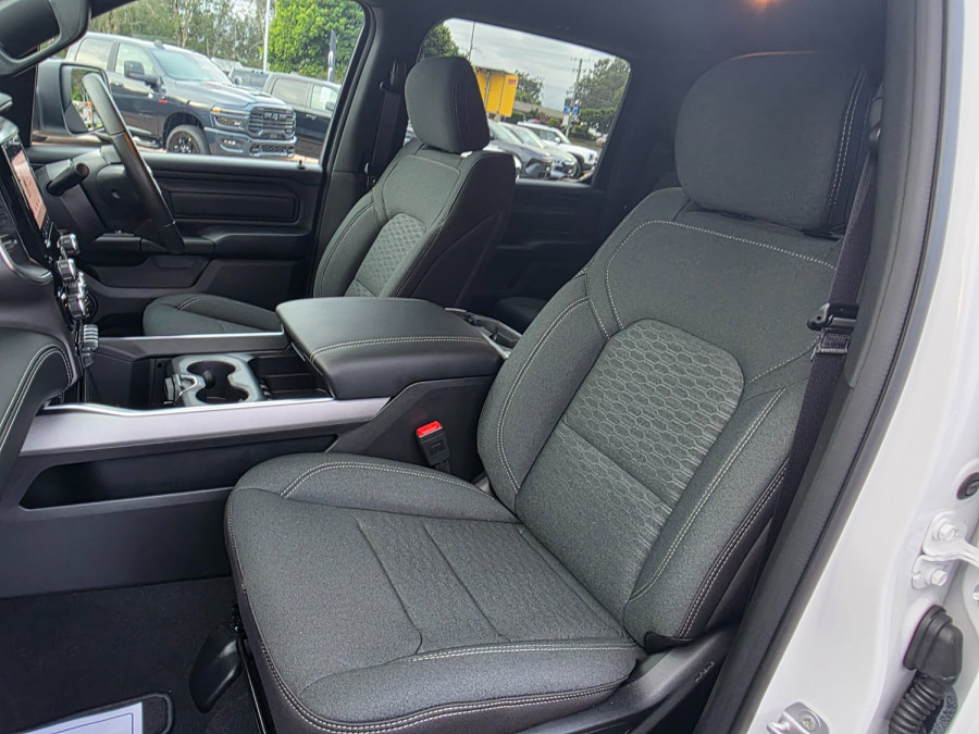2026 Ram 1500 DT Express Black Edition Hurricane SO Ute Image 18