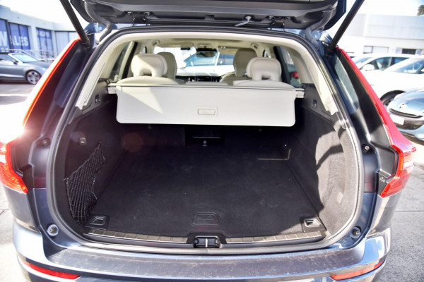 2020 MY21 Volvo XC60 UZ T5 Momentum SUV Image 9