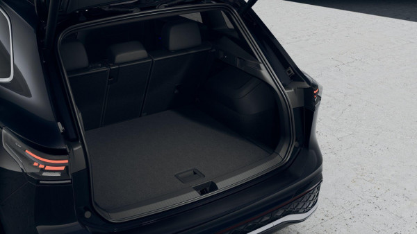 2026 Volkswagen Tiguan CT 195TSI R-Line SUV image 8