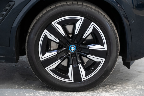 2024 BMW iX3 M Sport SUV Image 6