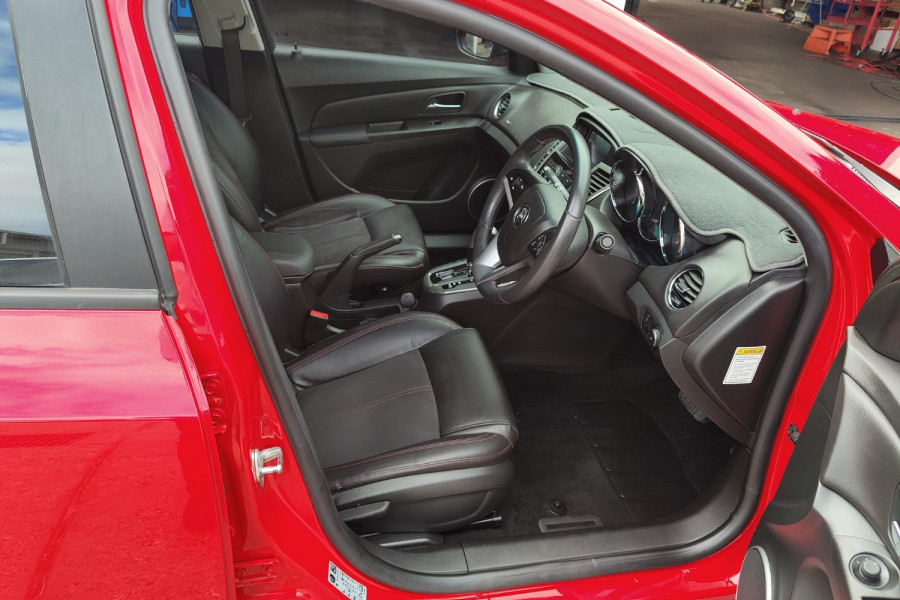 2015 Holden Cruze Model description. JH  II MY15 SRi-V Hatch 5dr SA 6sp 1.6T Hatch Image 26