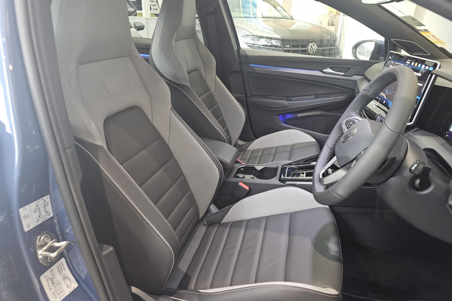 2025 Volkswagen Golf 8.5 110TSI R-Line Hatch Image 11