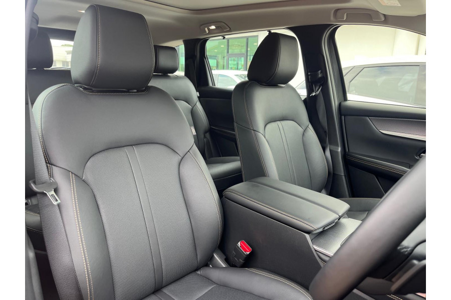 2024 Mazda CX-80 KL G40e GT SUV Image 14